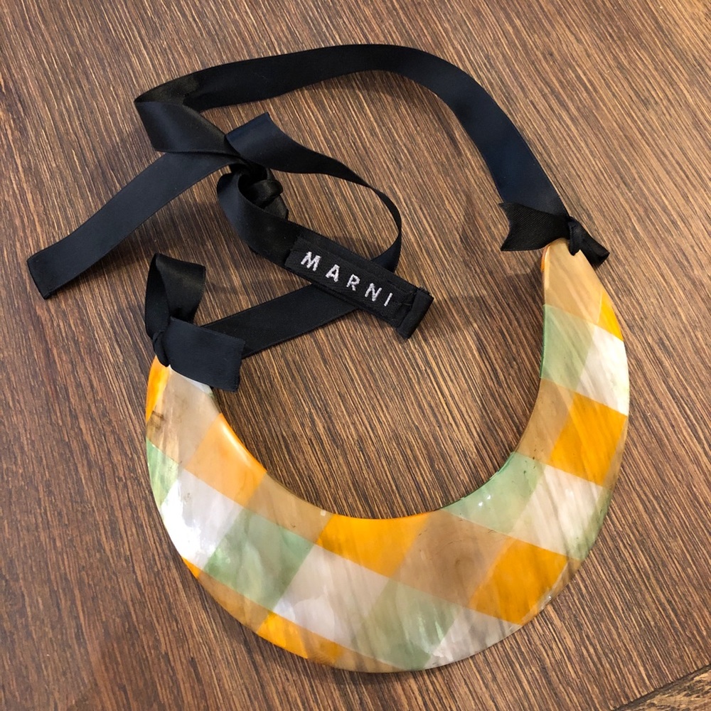 NWOT MARNI Mother Of Pearl Necklace with Ties